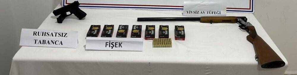 Berber ve çetesinden 1,2 milyar liralık dolandırdı.ıcılık