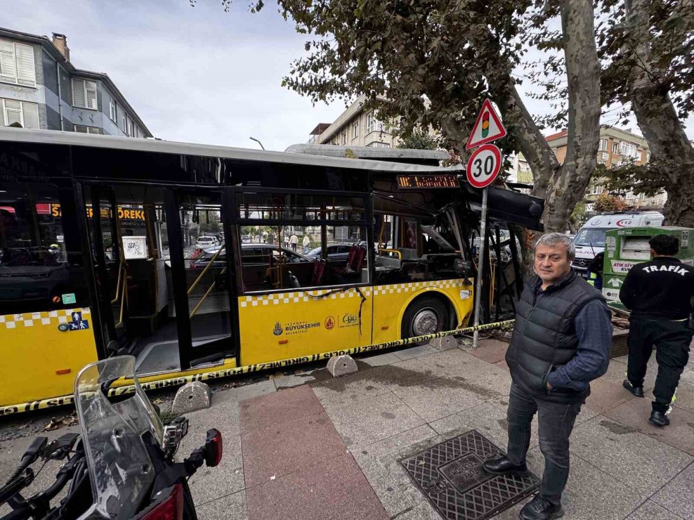 Neredeyse kazasız gün yok! Yine İETT otobüsü kazası!