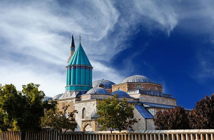 konya-mevlana-gunduz.jpg