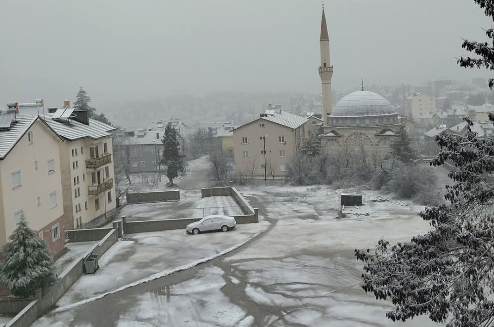 Konya'nın güney ilçelerinde kar yağışı etkili oldu