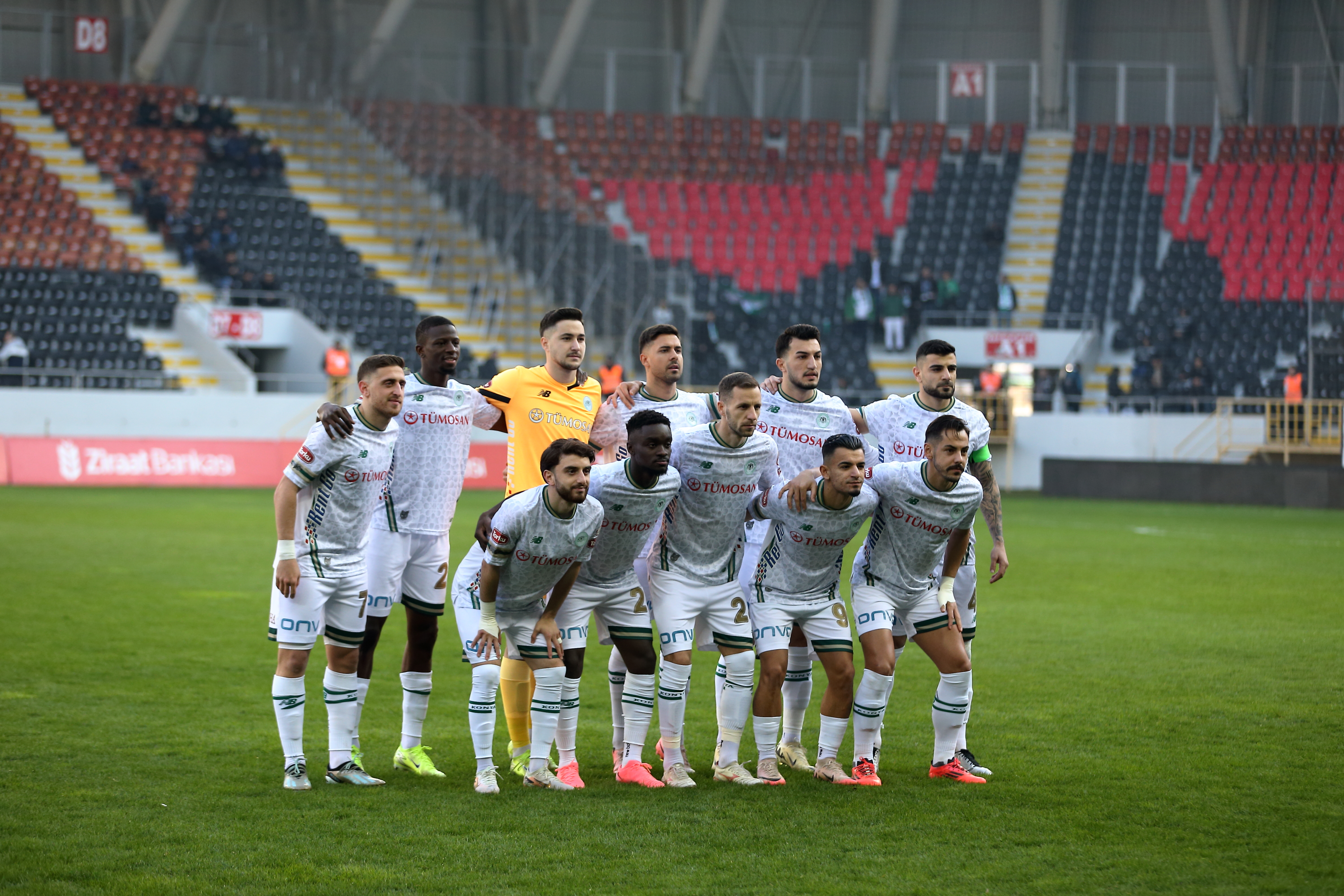 aa-20250109-36700199-36700190-ahlatci-corum-fk-tumosan-konyaspor.jpg