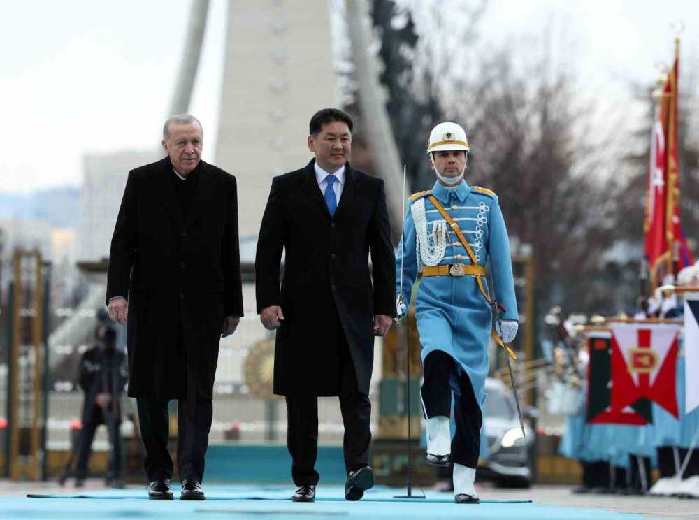 Moğolistan Cumhurbaşkanı Ukhnaa Türkiye'de