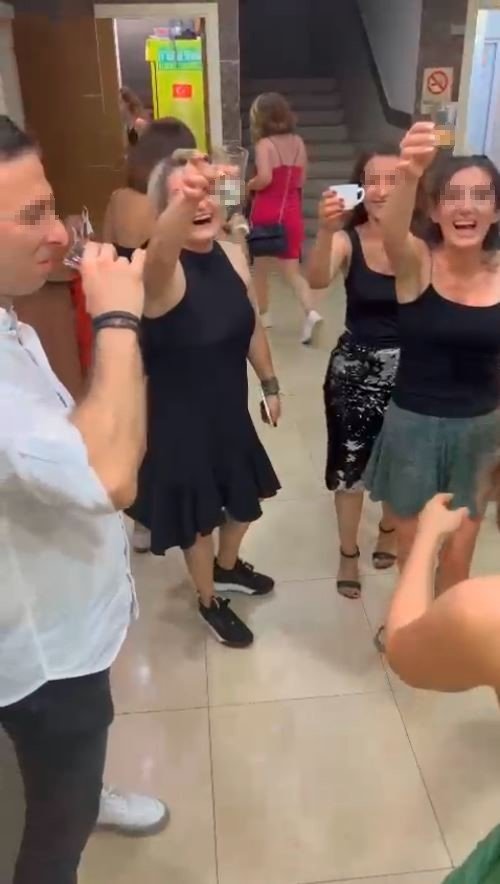 Alkol aldıkları devlet okulunu gece kulübüne çevirdiler! İl Milli Eğitim Müdürlüğü'nden açıklama