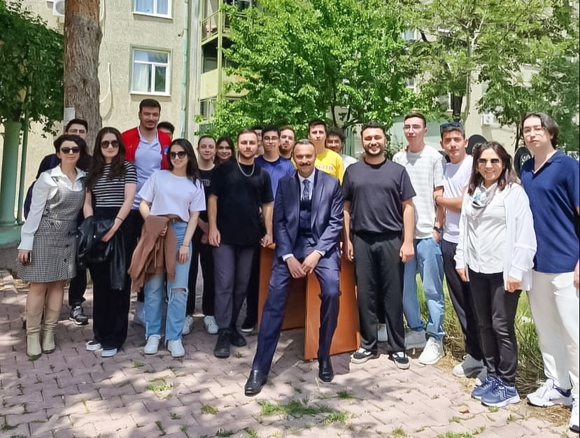saglik-sosyal-yasam-ve-kariyer-toplulugu.jpeg
