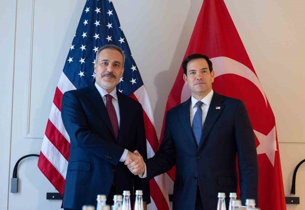 Dışişleri Bakanı Fidan, ABD Dışişleri Bakanı Rubio ile bir araya geldi