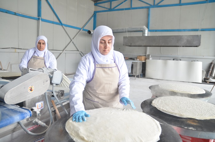 aa-20250219-37097426-37097421-konyali-kadinlarin-kurdugu-kooperatifin-urunleri-zincir-marketlerin-raflarinda.jpg