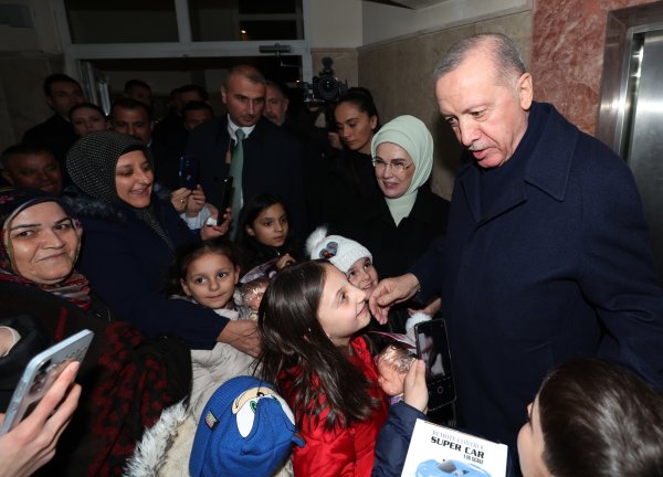 aa-20250304-37237305-37237302-cumhurbaskani-erdogan-fidan-ailesinin-iftar-sofrasina-konuk-oldu.jpg