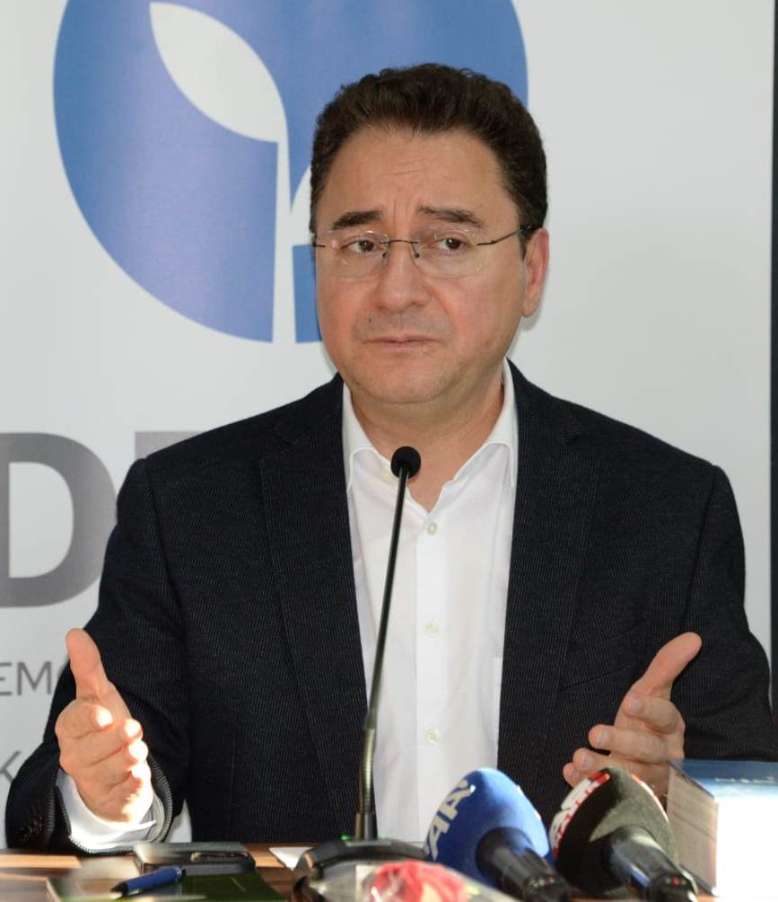 deva-partisi-genel-baskani-ali-babacan-foto.jpg