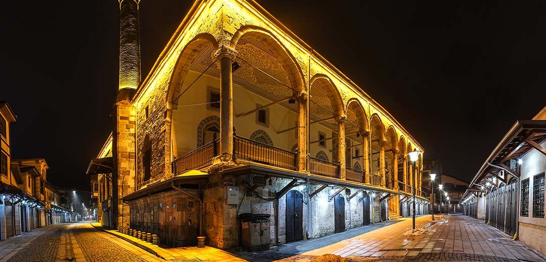 1-kapu-cami-1.jpg