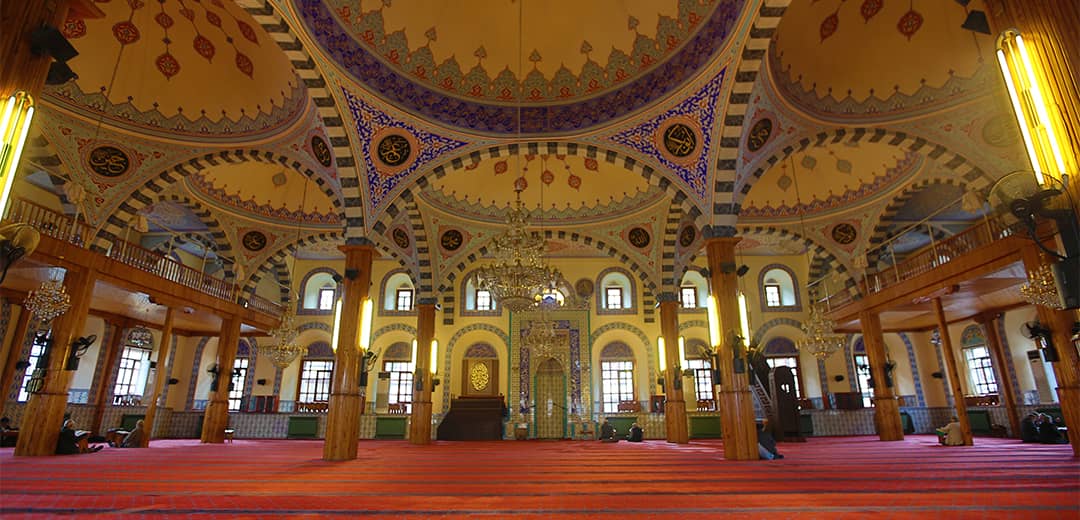 1-kapu-cami-ic-detay.jpg