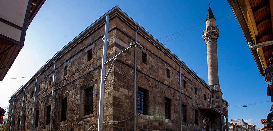 karatay-kapu-camii.jpg