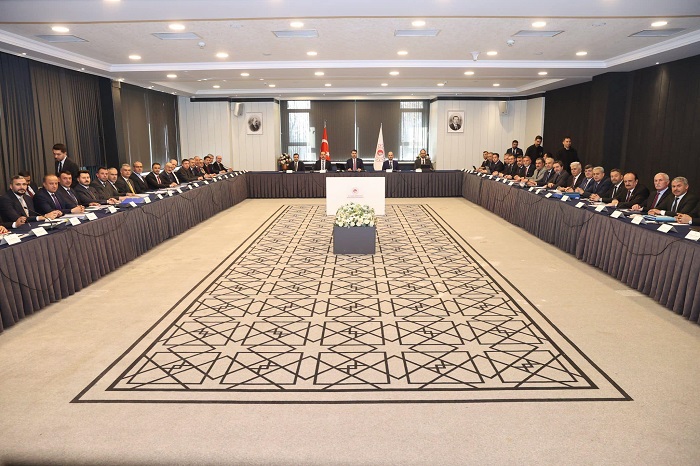 ak-parti-il-ve-ilce-teskilatlari-istisare-toplantisinda-bulustu-3.jpg