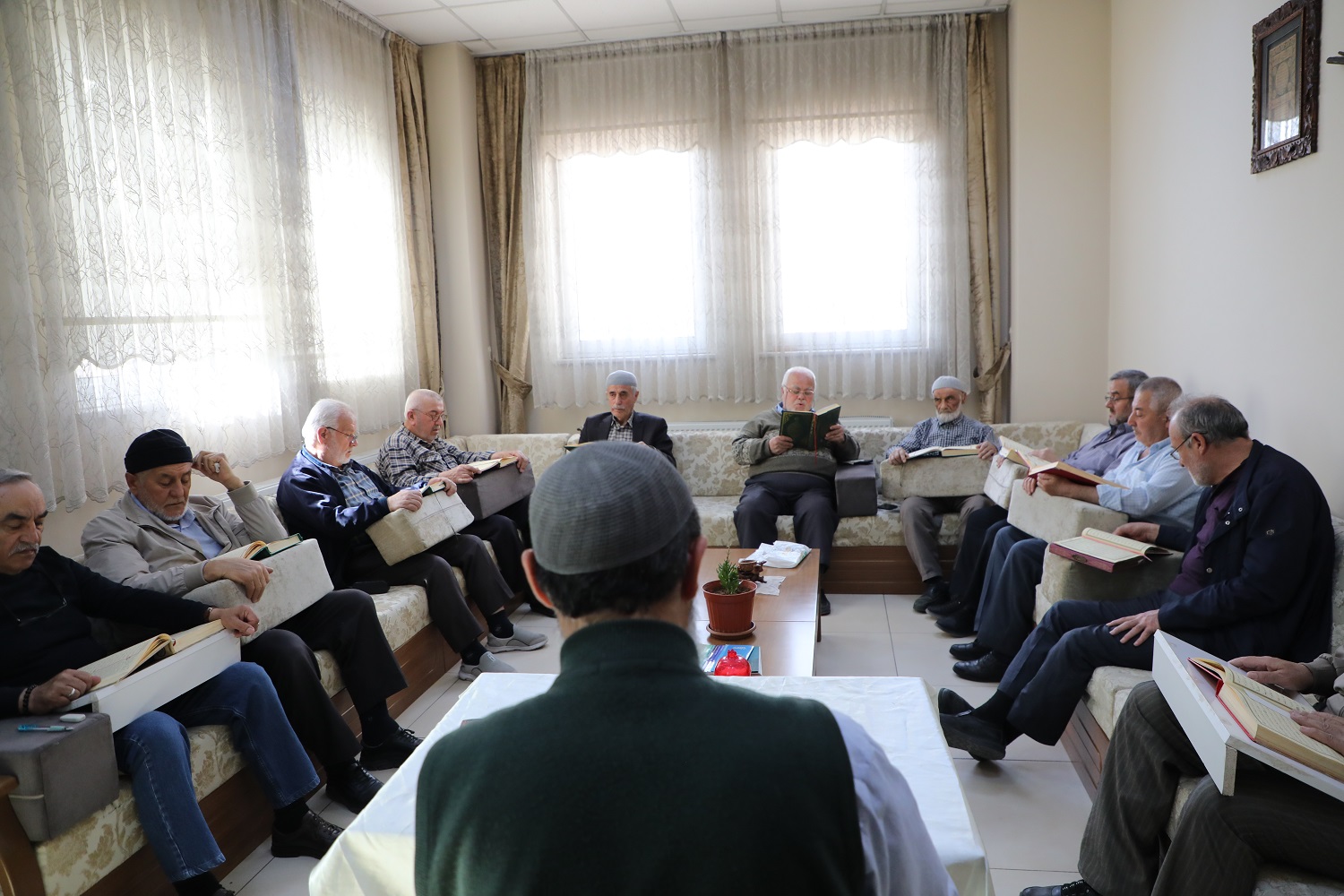 emekli-konaklarinda-egitim-2.jpg