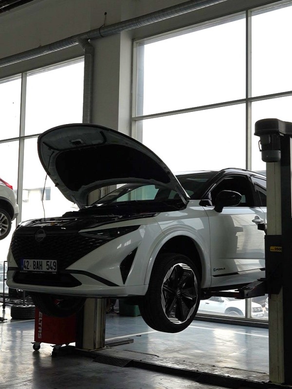 nissan-5.jpg