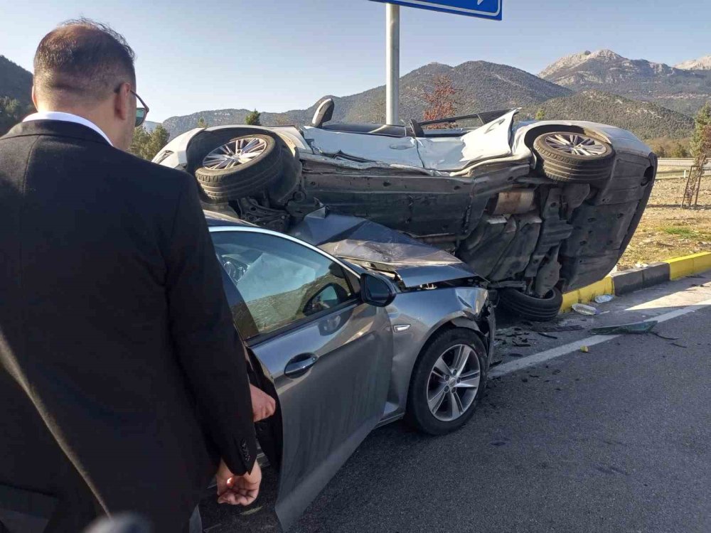 Antalya-Konya karayolunda trafik kazası