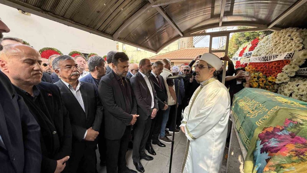 Bülent Uygun’un kızı son yolculuğuna uğurlandı