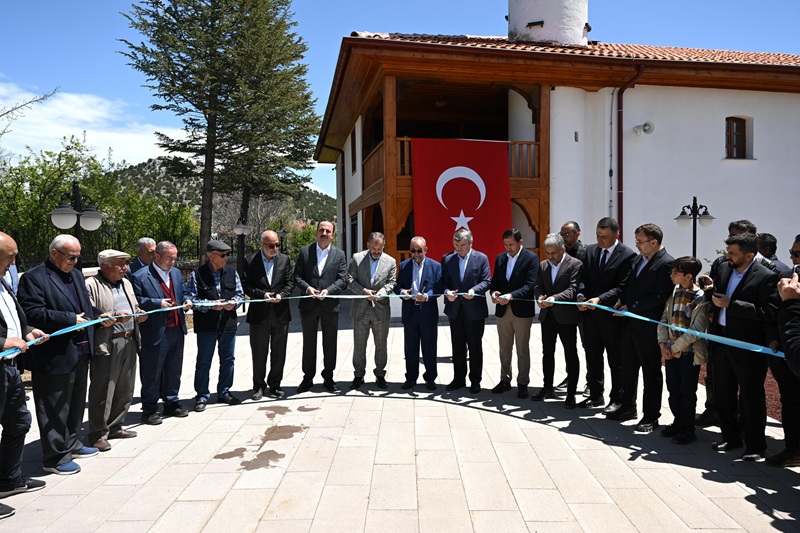 mhshrepdtnwenn4gu4vnraffzr4bysroj9qgwixc-1-001.jpg