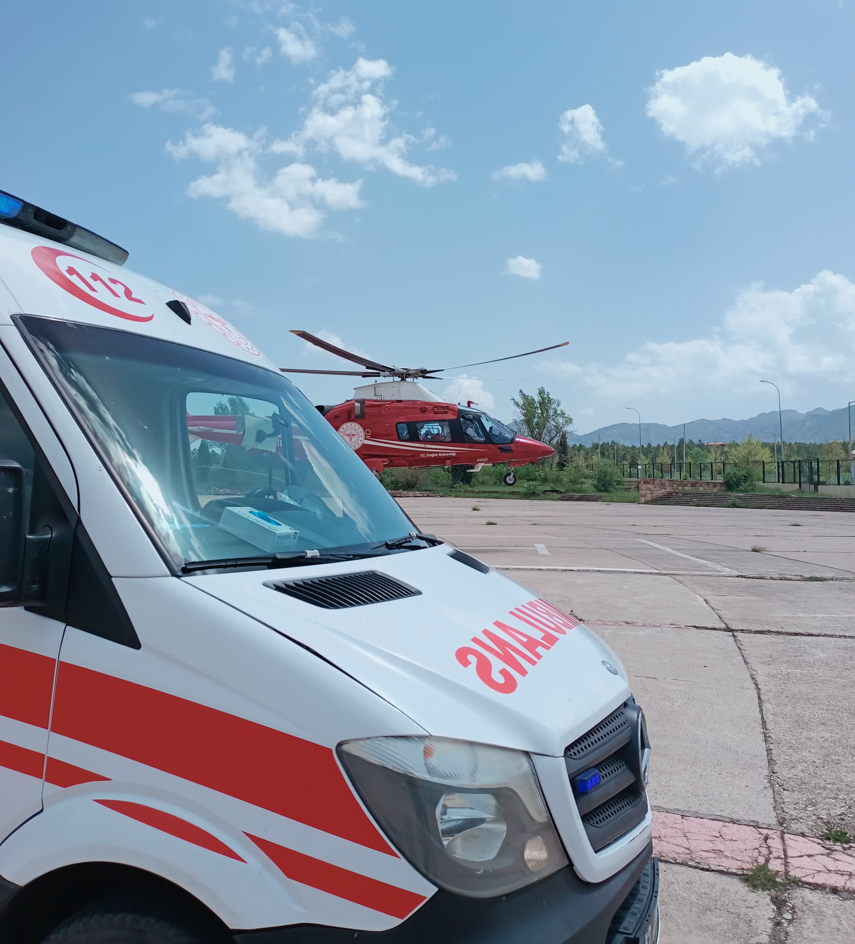 aa-20250508-37888020-37888018-konyada-hava-ambulansi-kalp-krizi-geciren-hasta-icin-havalandi.jpg