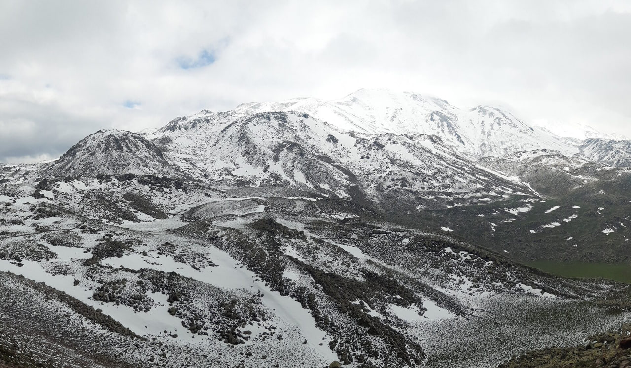 retim-uyemizden-uluslararasi-is-birligiyle-yeni-jeolojik-kesif-tuz-golu-fayinin-hareketi-01.jpg