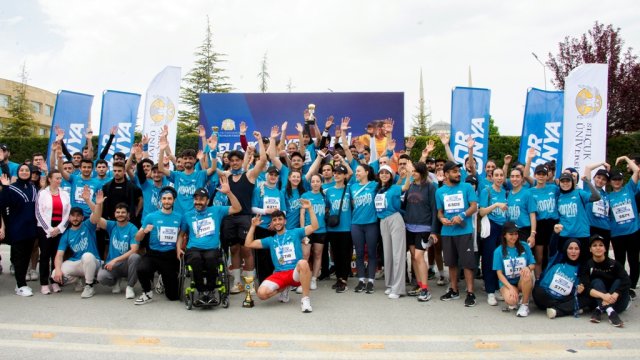 selcuk-universitesinde-kampus-maratonu-duzenlendi-5.jpg