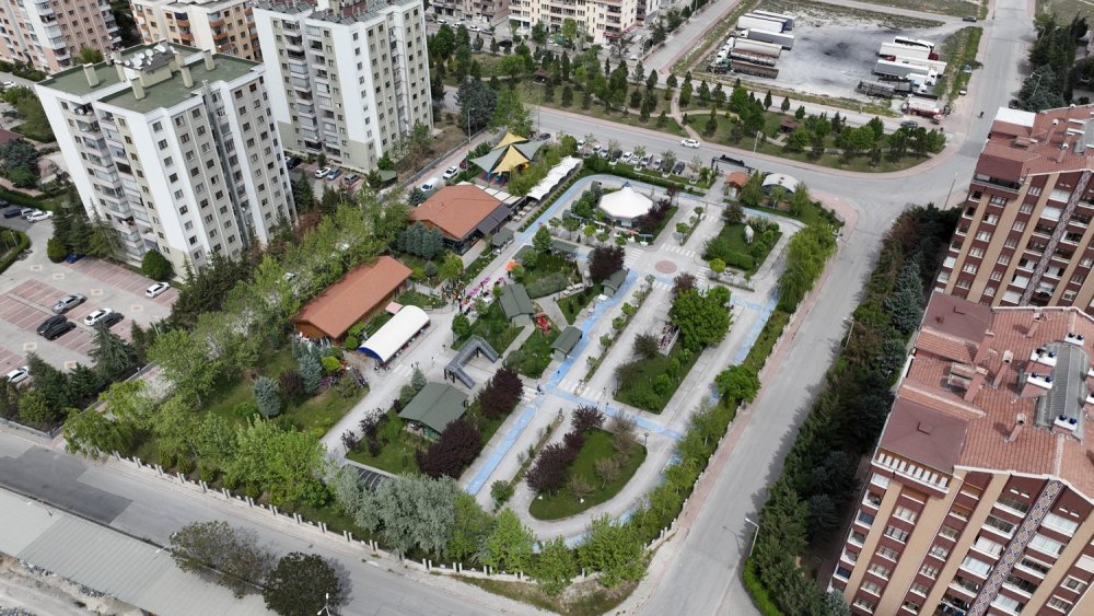 Başkan Pekyatırmacı Selçuklu trafik eğitim parkında çocuklarla bir araya geldi