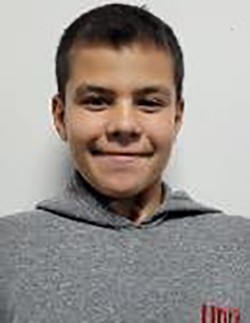 aw453627-01.jpg