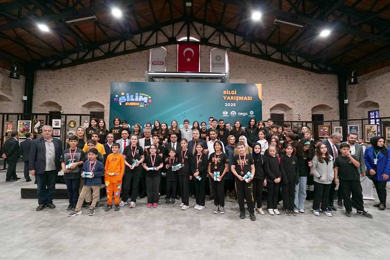 mega-bilgi-yarismais-5.jpg
