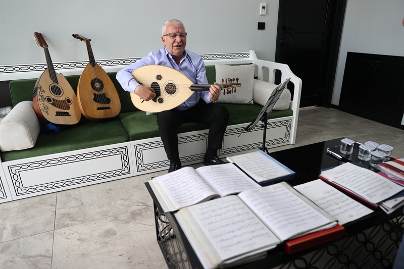 aa-20250525-38073635-38073626-konyali-sanayici-fabrikasinda-olusturdugu-odada-muzikle-ic-ice-bir-yasam-suruyor.jpg