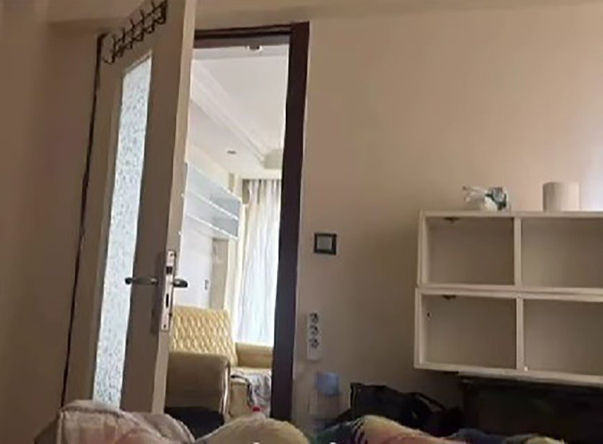 Üçlü prize yerleştirilen casus kameralarla çok sayıda kişinin görüntüsünü kaydetmiş