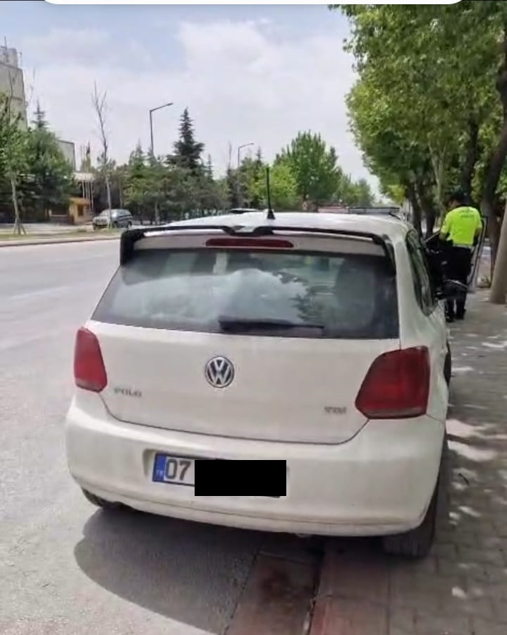 beyaz-1.jpeg