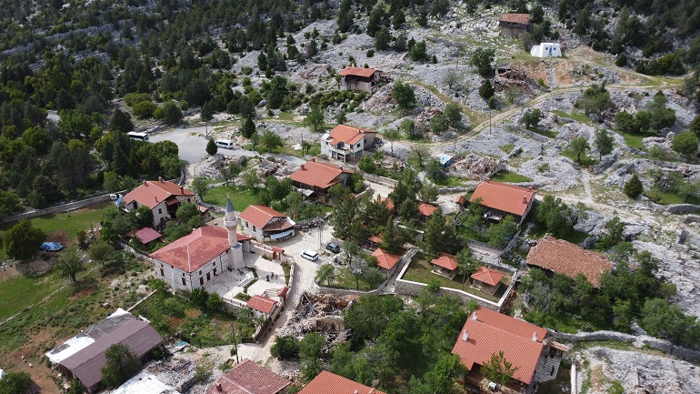 aa-20250528-38105912-38105905-tarihi-kervan-ve-goc-yolu-gecmisin-izini-suren-dogaseverlerin-yeni-rotasi-oldu.jpg