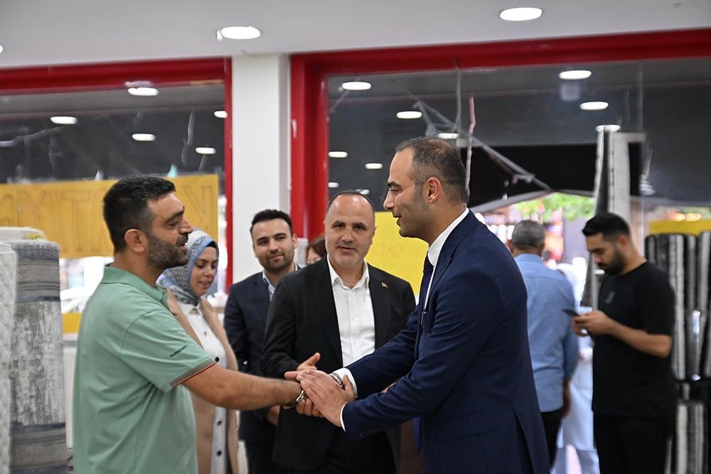 Gaziosmanpaşalılardan Başkan Vekili Karadeniz’e sıcak karşılama