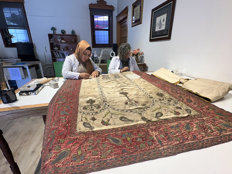 aa-20250620-38333056-38333050-mevlanaya-ait-oldugu-degerlendirilen-eserler-restore-ediliyor.jpg