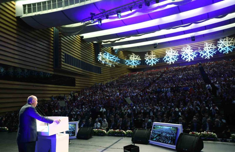 Cumhurbaşkanı Erdoğan: "İran’ın egemenliğine ve bölgemizin güvenliğine yönelik saldırılara tepkimizi açıkça ortaya koyuyoruz"