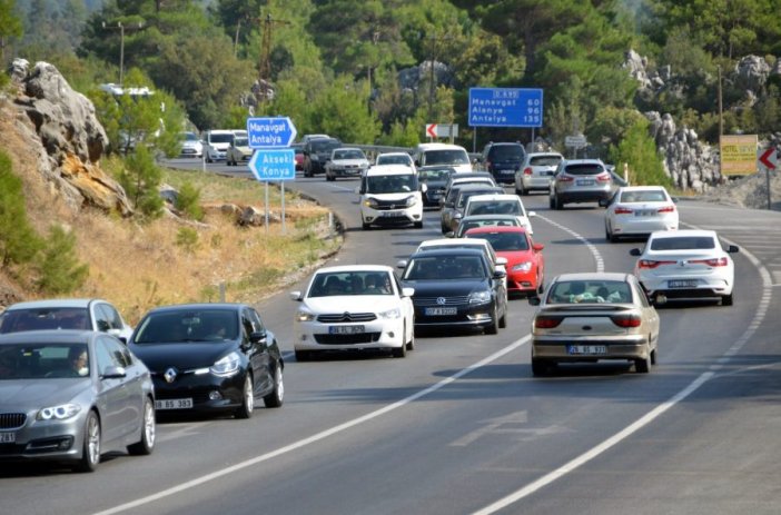 seydisehir-antalya-yolu-yogunluk1.jpg
