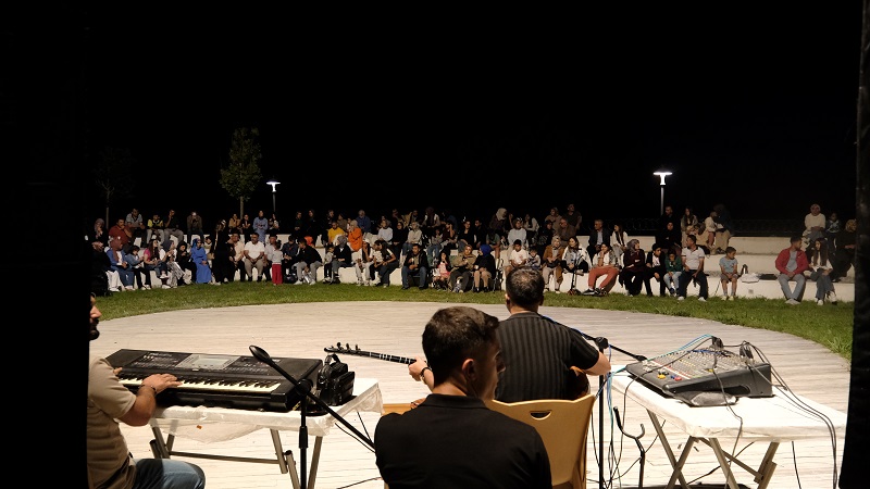 aa-20250625-38383220-38383215-karapinarda-olagan-yerel-konserler-ilgi-goruyor.jpg