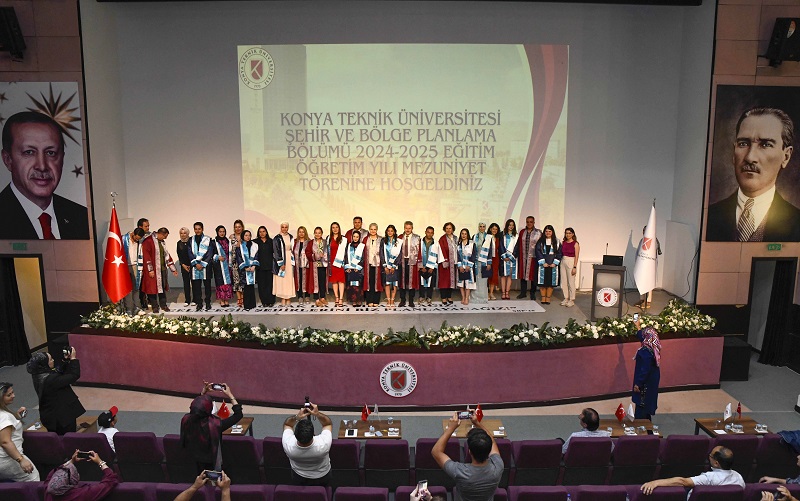 ktun-mimarlik-ve-tasarim-fakultesi-mezuniyet-coskusu-06-1.jpg