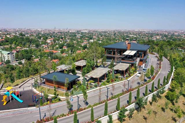 aydin-cavus.jpg