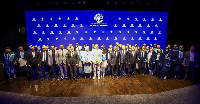 akademi-odulleri-2025.jpg