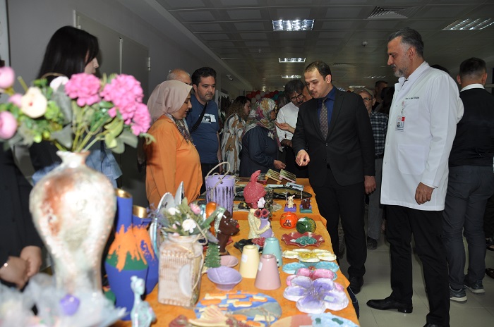 aa-20250709-38512495-38512492-aksehir-devlet-hastanesinde-acilan-sergi-begeni-topladi.jpg