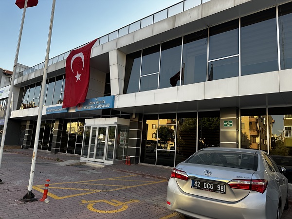 aa-20250713-38550866-38550865-konyada-kamu-binalarina-terorsuz-turkiyeye-destek-icin-turk-bayraklari-asildi.jpg