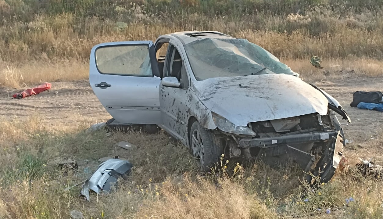 aa-20250715-38562682-38562681-afyonkarahisarda-otomobilin-devrildigi-kazada-1-kisi-oldu-2-kisi-yaralandi.jpg