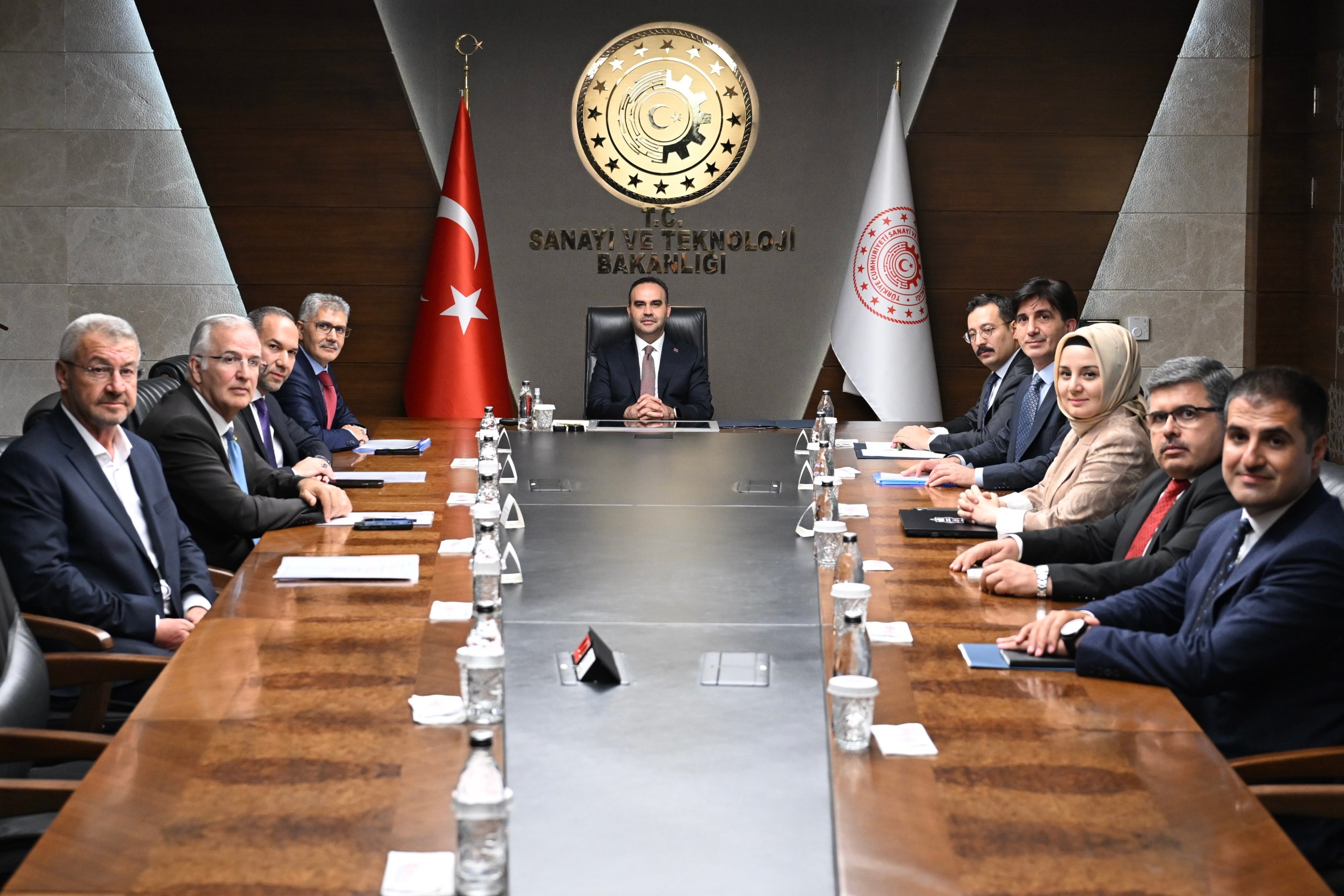 aa-20250718-38592232-38592230-nigdenin-kalkinmasina-98-milyon-liralik-yatirim-destegi.jpg