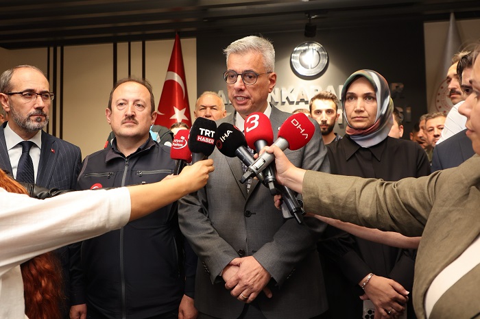 aa-20250723-38644894-38644893-bakan-memisoglu-eskisehirdeki-orman-yangininda-yaralananlari-hastanede-ziyaret-etti.jpg