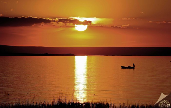 hirfanli-baraji1.jpg