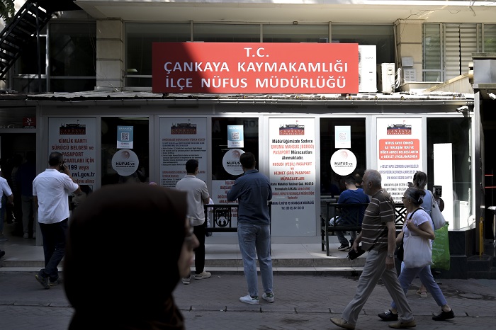 aa-20250731-38712688-38712685-eski-tip-ehliyetlerin-yenilenmesi-icin-son-gun.jpg