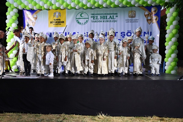 aa-20250731-38717983-38717979-kuzey-makedonyada-toplu-sunnet-soleni-duzenlendi.jpg