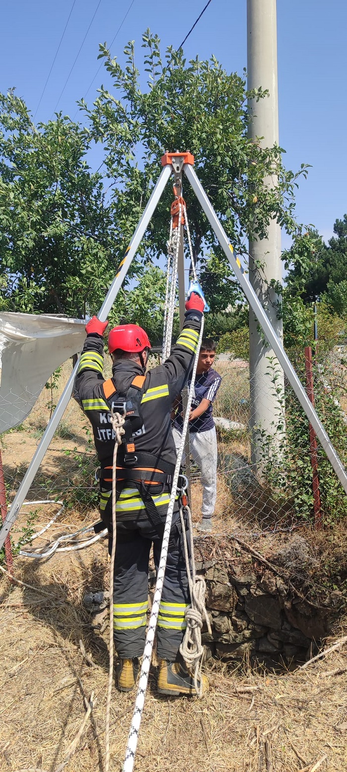 aa-20250814-38829566-38829562-konyada-kuyuya-dusen-keci-itfaiye-ekiplerince-kurtarildi-1.jpg
