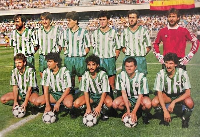 bahattin-gunes-ve-88-89-konyaspor-kadrosu.jpg