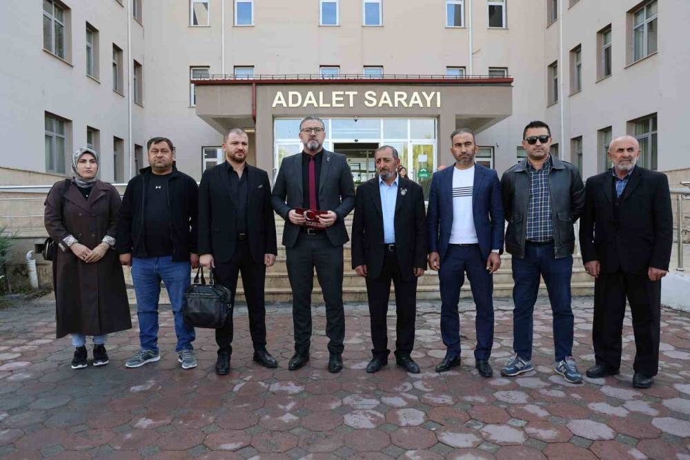 Sivas’ta hakarete uğrayan şehit babası: "En çok ’dilenci’ kelimesi zoruma gitti"